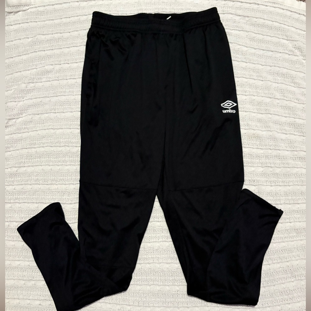 Umbro Black Sportswear